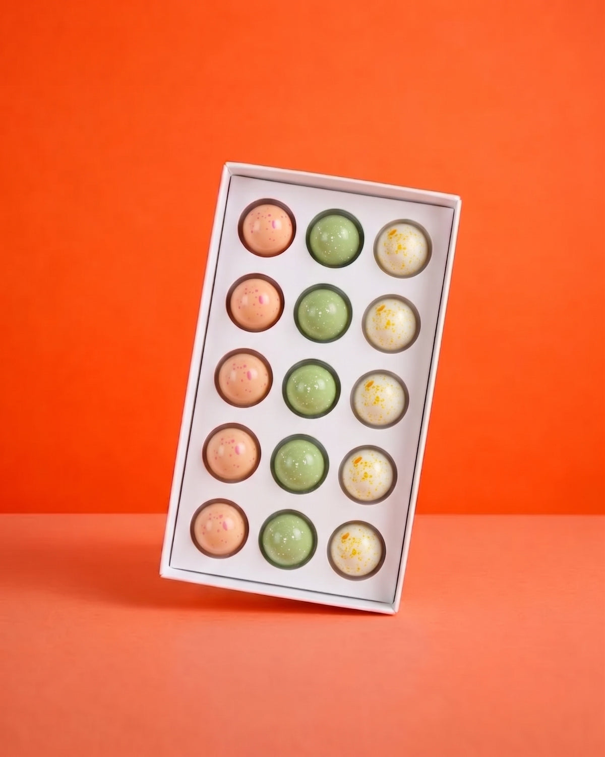 Cocktail bonbons box met 15 handgemaakte bonbons: Pornstar Martini, Mojito en Piña Colada