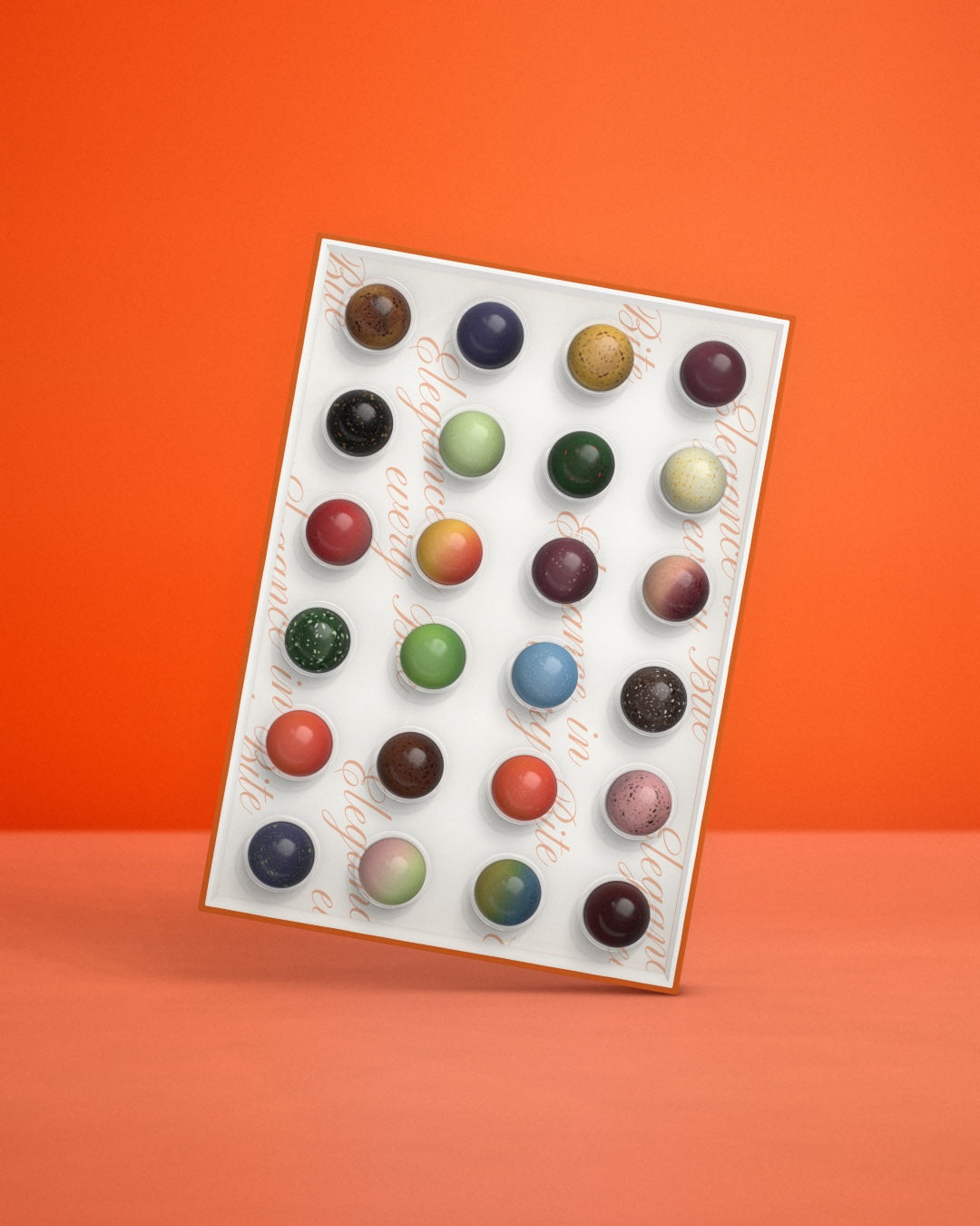 Open bonbonbox met 24 bonbons in verschillende smaken in heldere cupjes